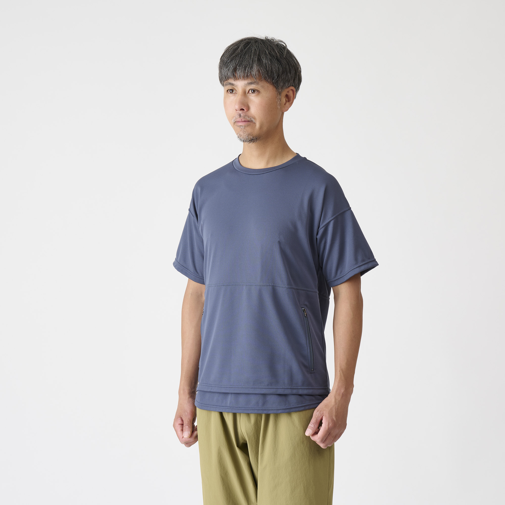 グレイッシュネイビー