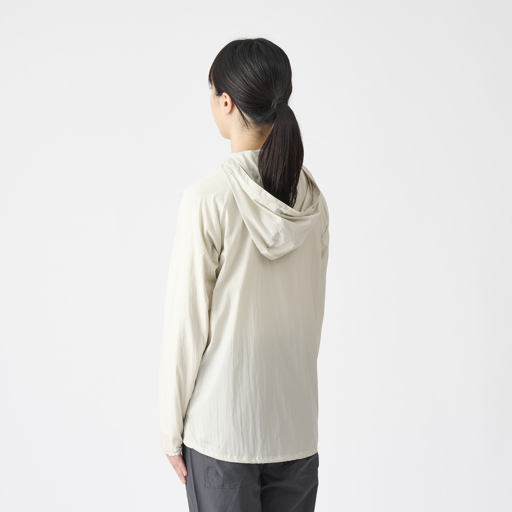 ﾎﾞｰﾝﾎﾜｲﾄ