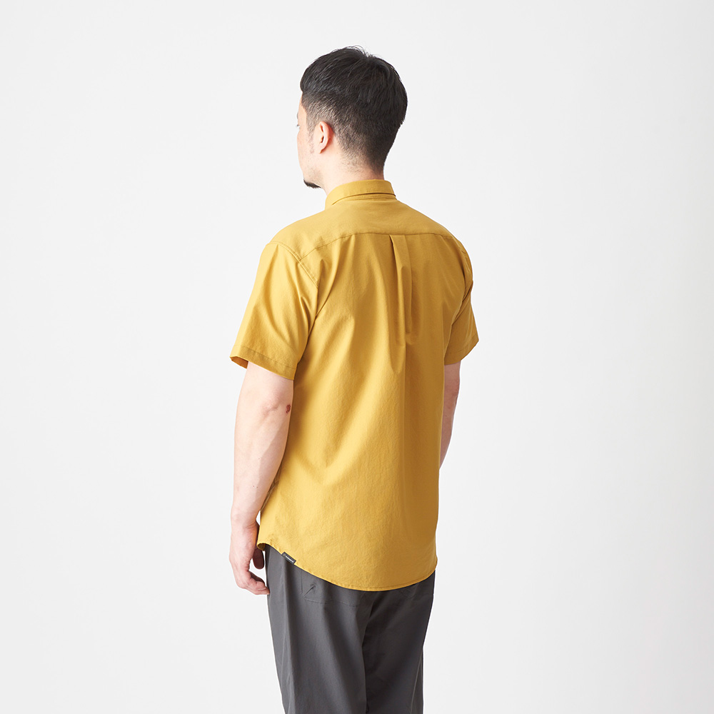 ゴールデンイエロー