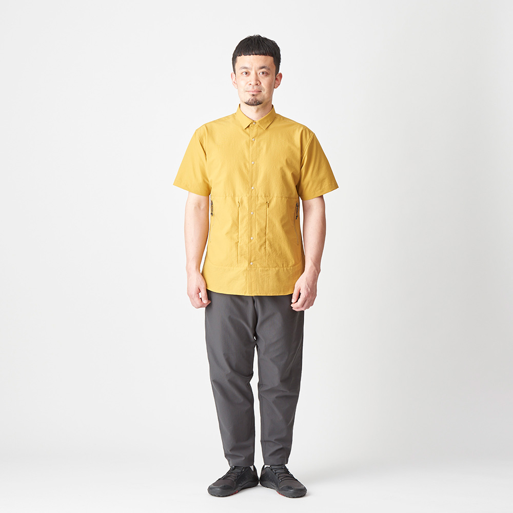 ゴールデンイエロー