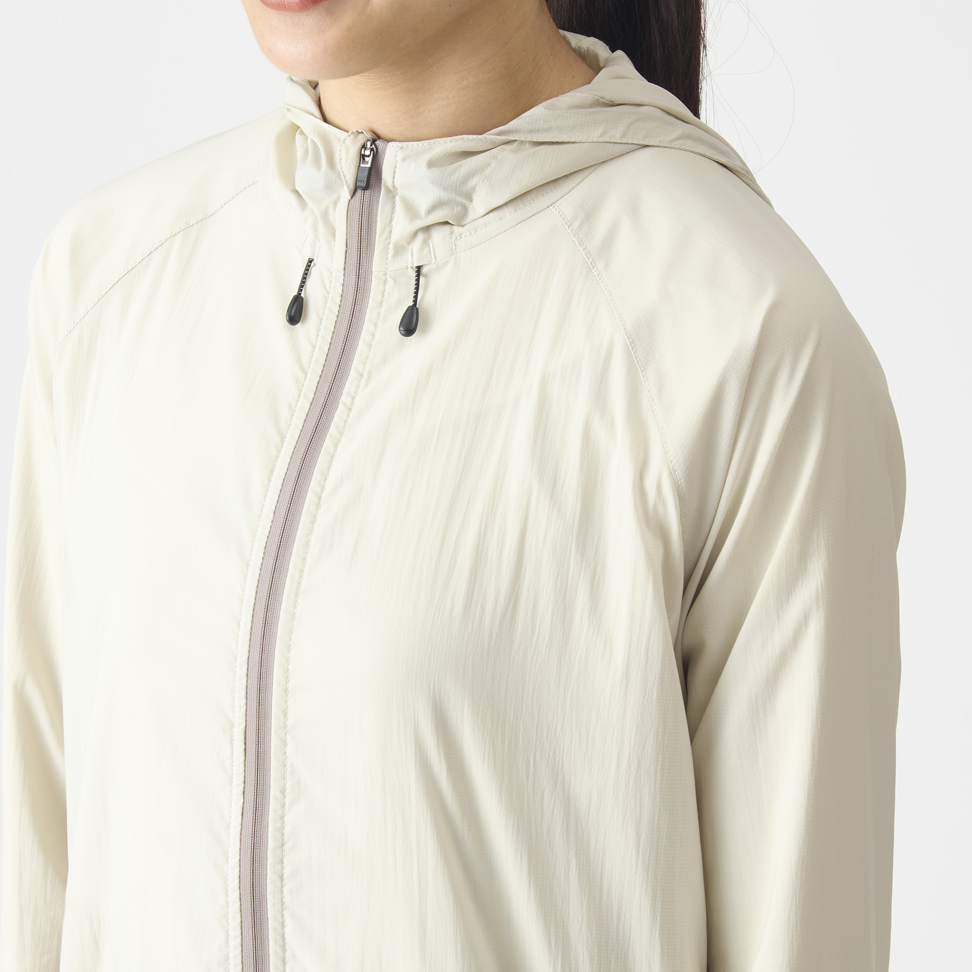 ﾎﾞｰﾝﾎﾜｲﾄ