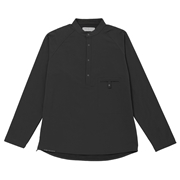 ソフトシェルフリースのプルオーバーシャツ